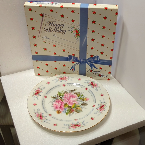 Royal Albert Happy Birthday Plate - Picture 1 of 9